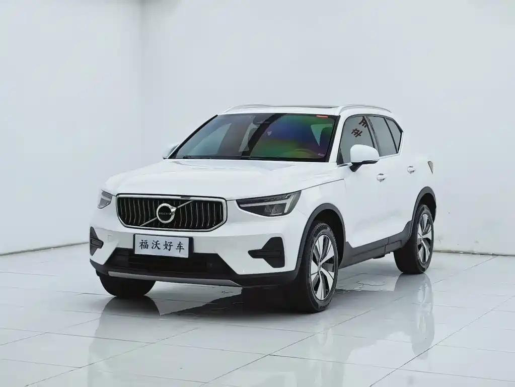 Volvo XC40 2023 B3 Luxury