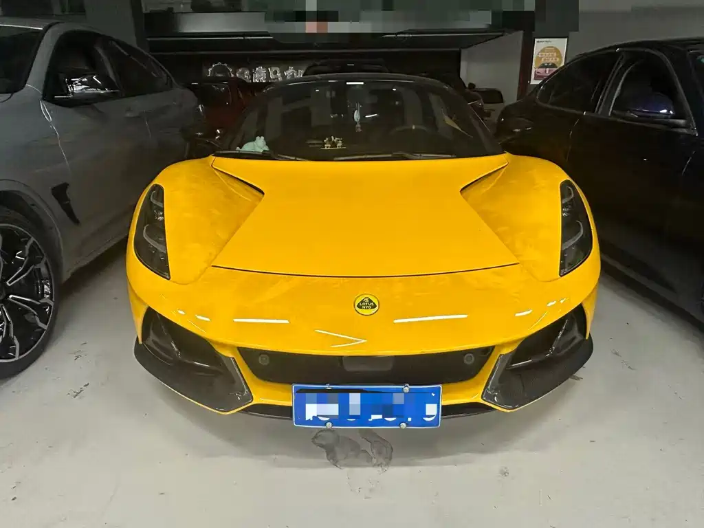 Lotus Emira — миниатюра 2