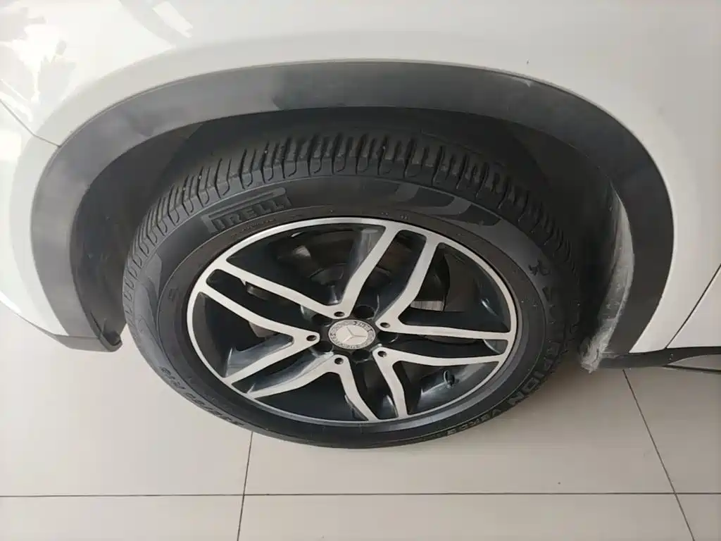 Mercedes-Benz GLA — миниатюра 23