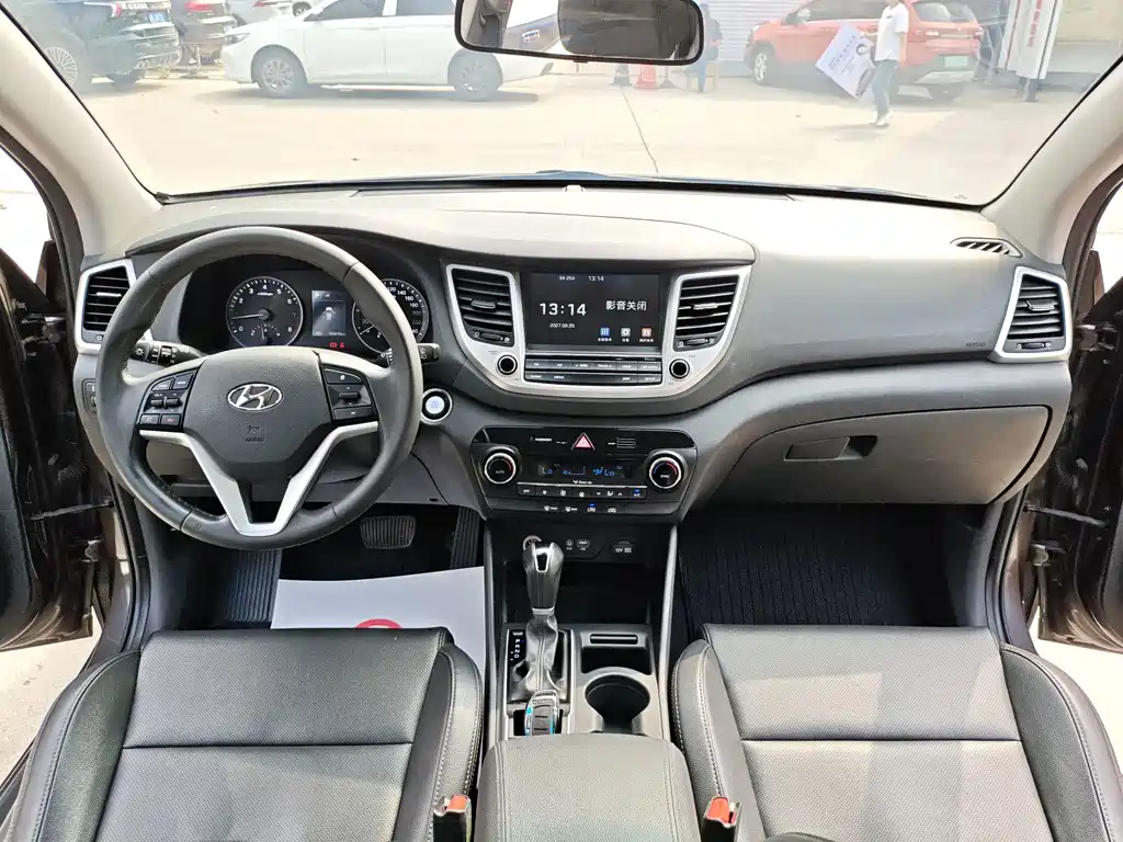 Hyundai Tucson — миниатюра 10