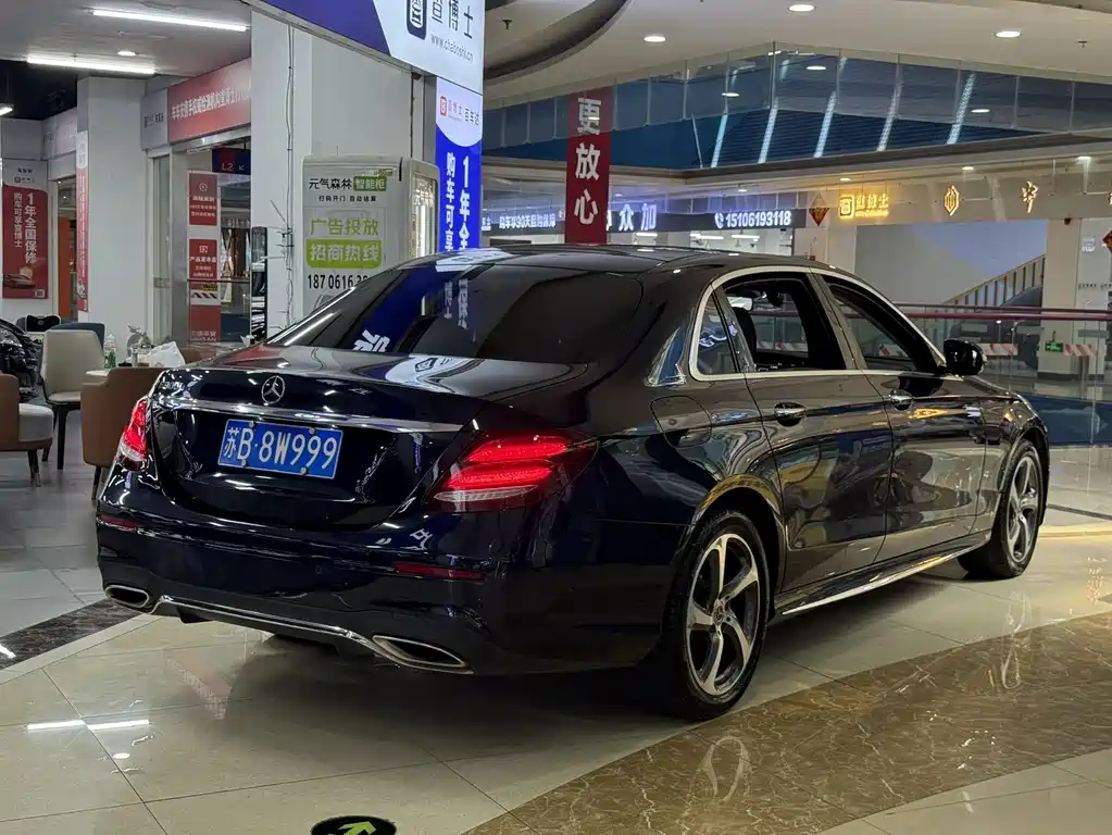 Mercedes-Benz E-Class — миниатюра 9