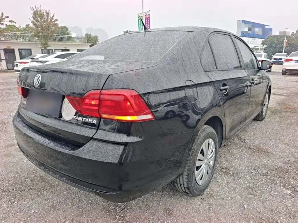 Volkswagen Santana — миниатюра 7