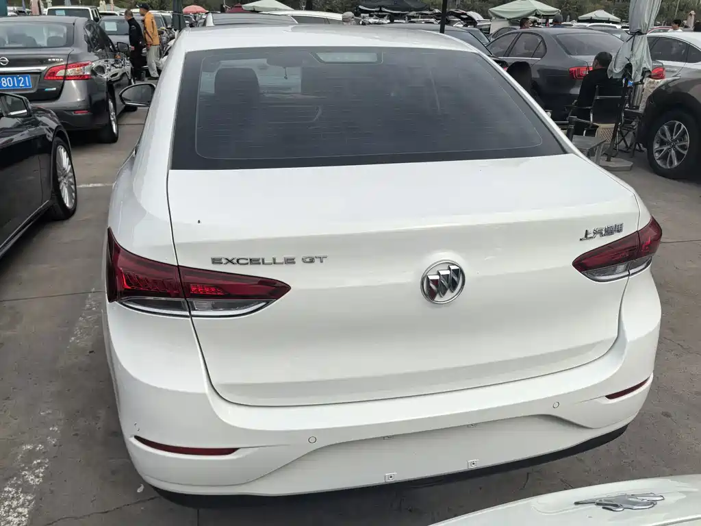Buick Excelle — миниатюра 7