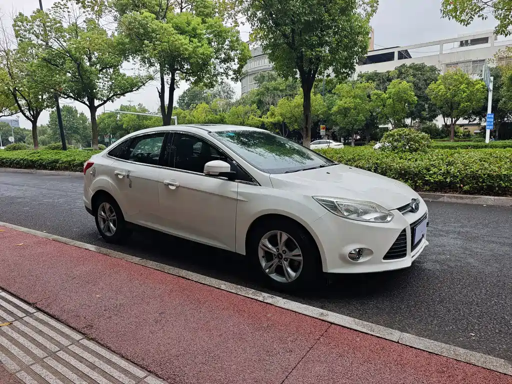 Ford Focus — миниатюра 3