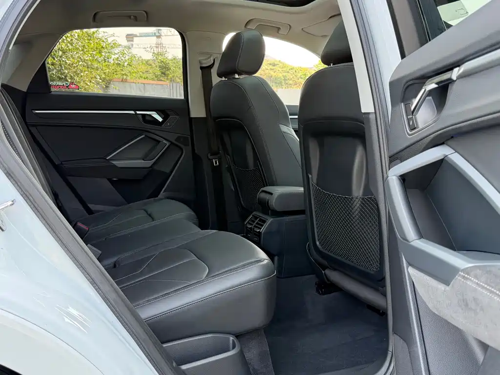 Audi Q3 Sportback — миниатюра 13