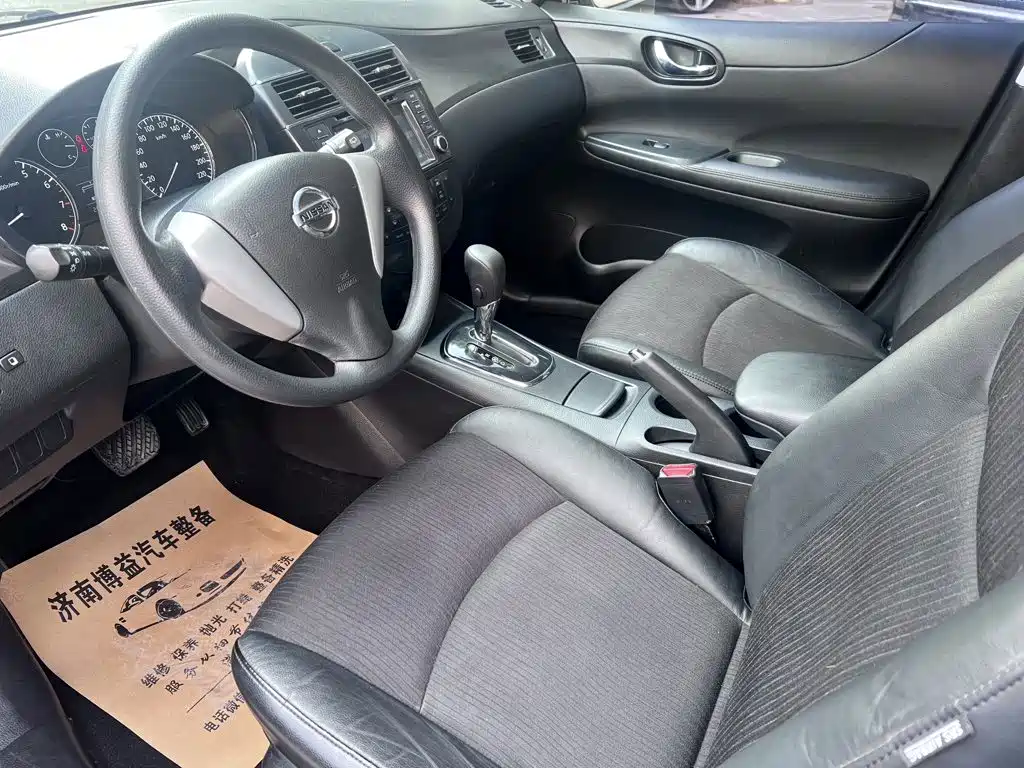 Nissan Tiida — миниатюра 4