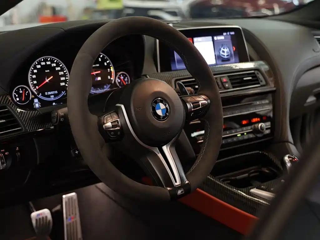 BMW M6 — миниатюра 7
