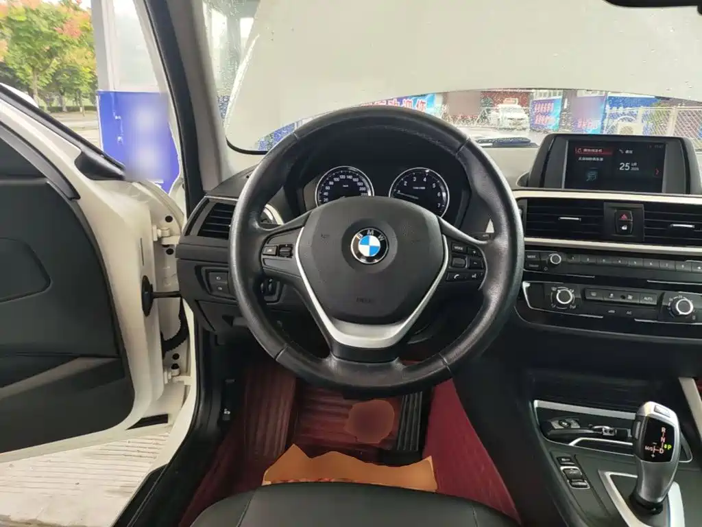 BMW 1 Series (Import) — миниатюра 11