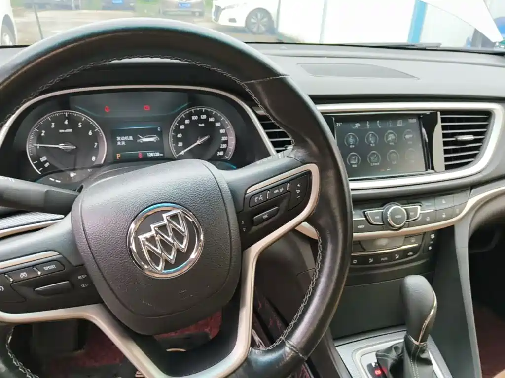 Buick Excelle — миниатюра 10