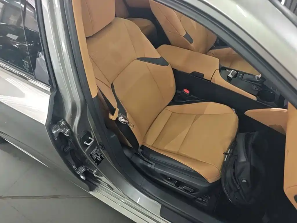 Lexus ES — миниатюра 20