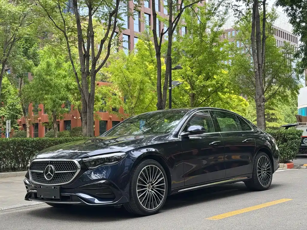 Mercedes-Benz E-Class 2024