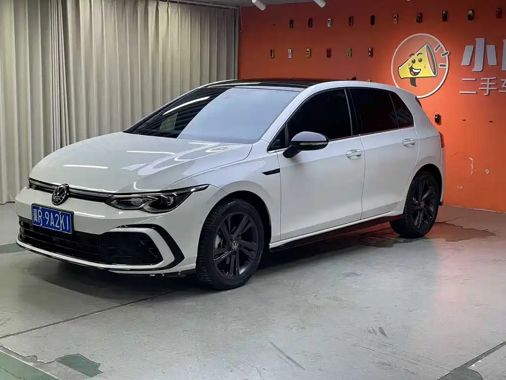 Volkswagen Golf 2024