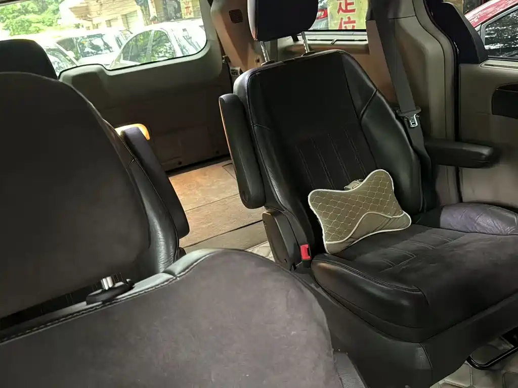 Chrysler Grand Voyager 2013 3.6L Luxury
