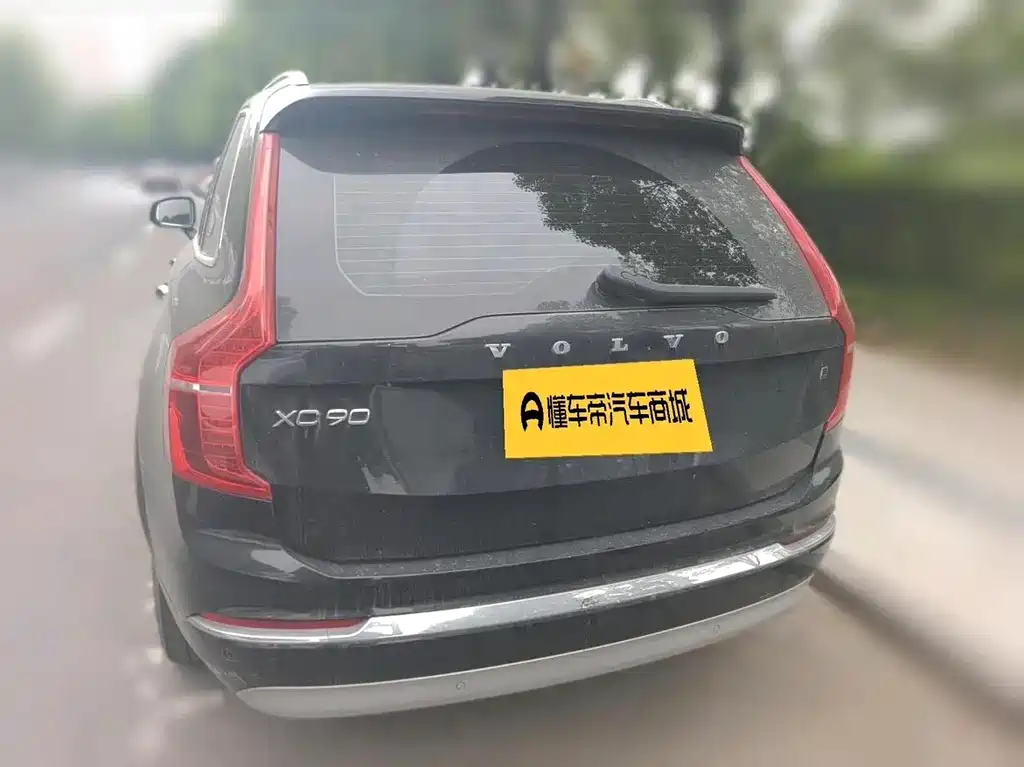 Volvo XC90 2022 B5 Luxury 7 мест