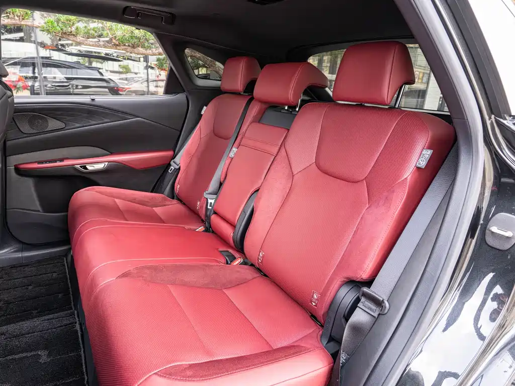 Lexus RX — миниатюра 12