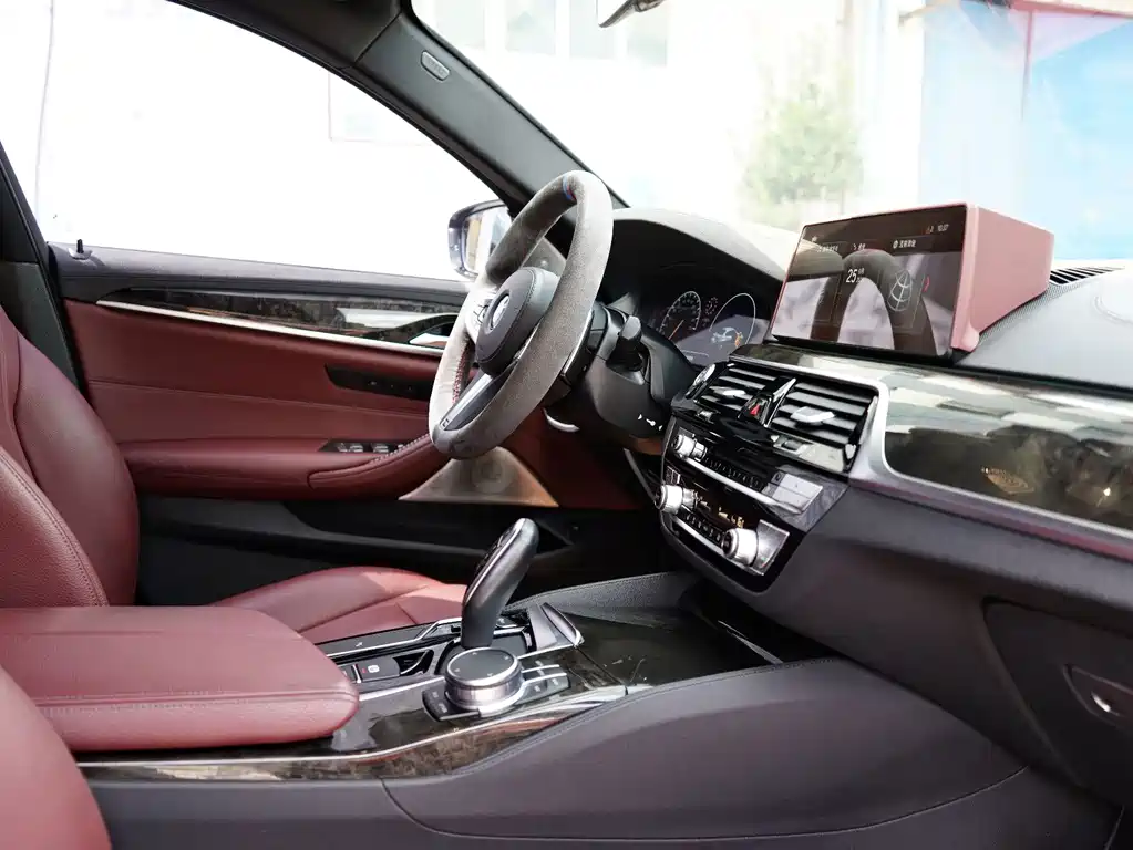 BMW 5 Series — миниатюра 14