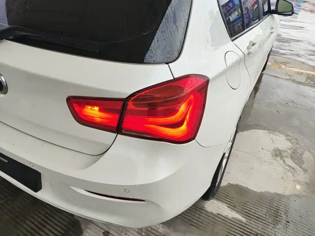 BMW 1 Series (Import) — миниатюра 8