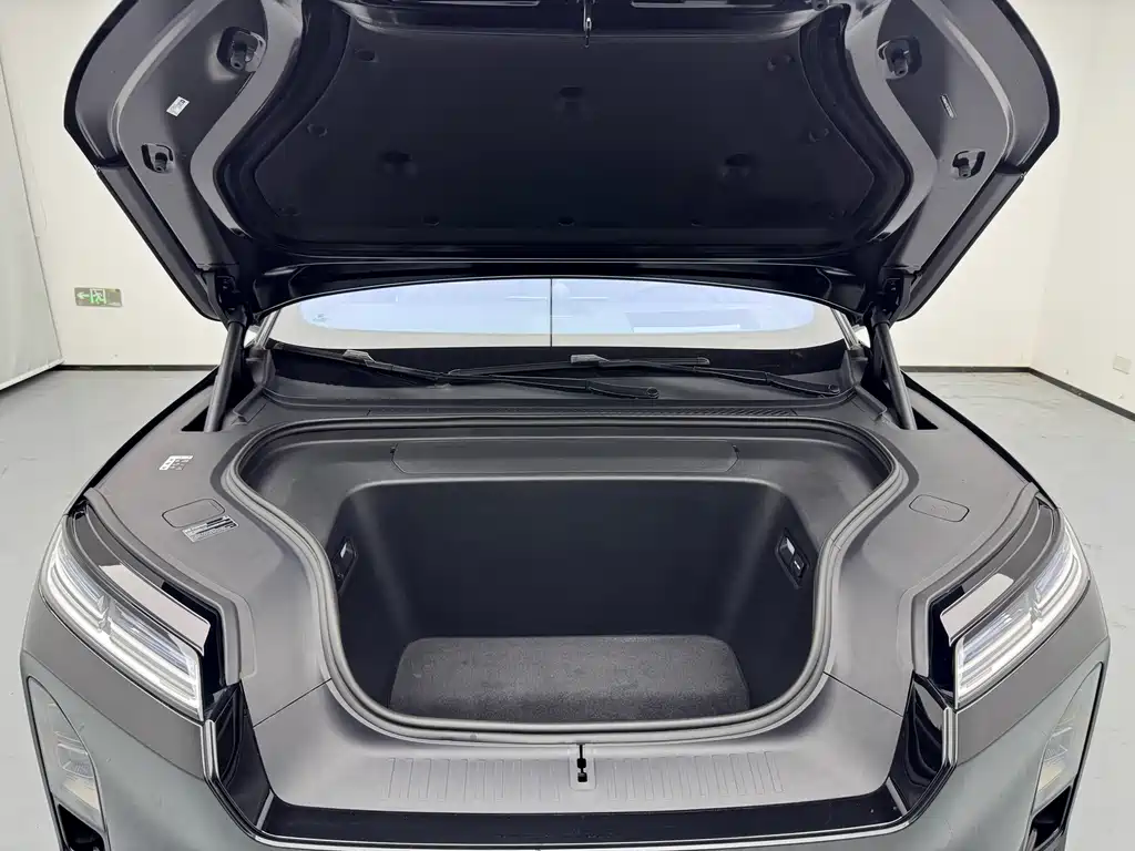 NIO ES8 — миниатюра 6