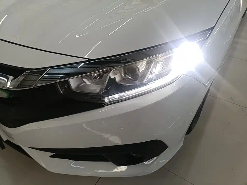 Honda Civic — миниатюра 24