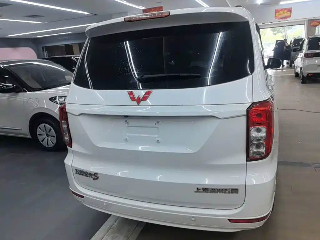 Wuling Hongguang — миниатюра 6