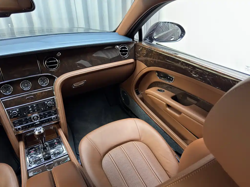 Bentley Mulsanne — миниатюра 14