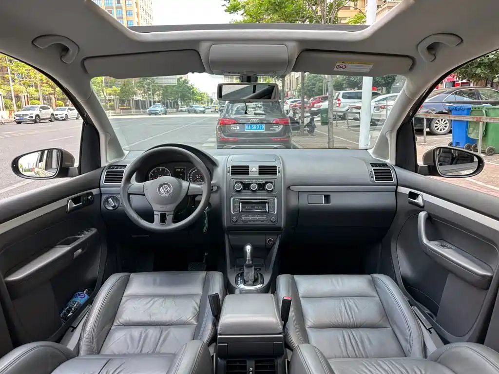 Volkswagen Touran — миниатюра 8