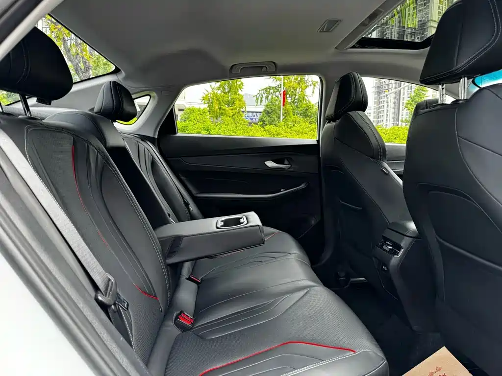 Geely Binrui — миниатюра 11