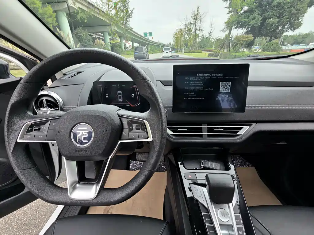 BYD Yuan EV — миниатюра 17
