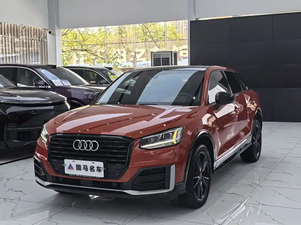 Audi Q2L 2021