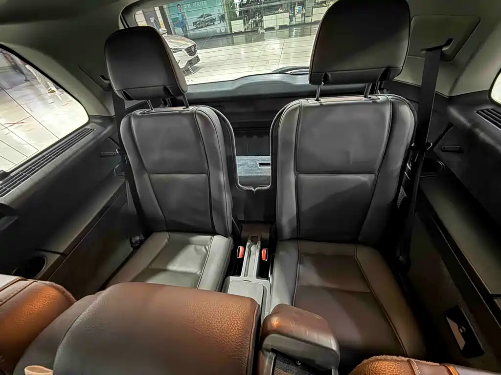 Volvo XC Classic — миниатюра 18