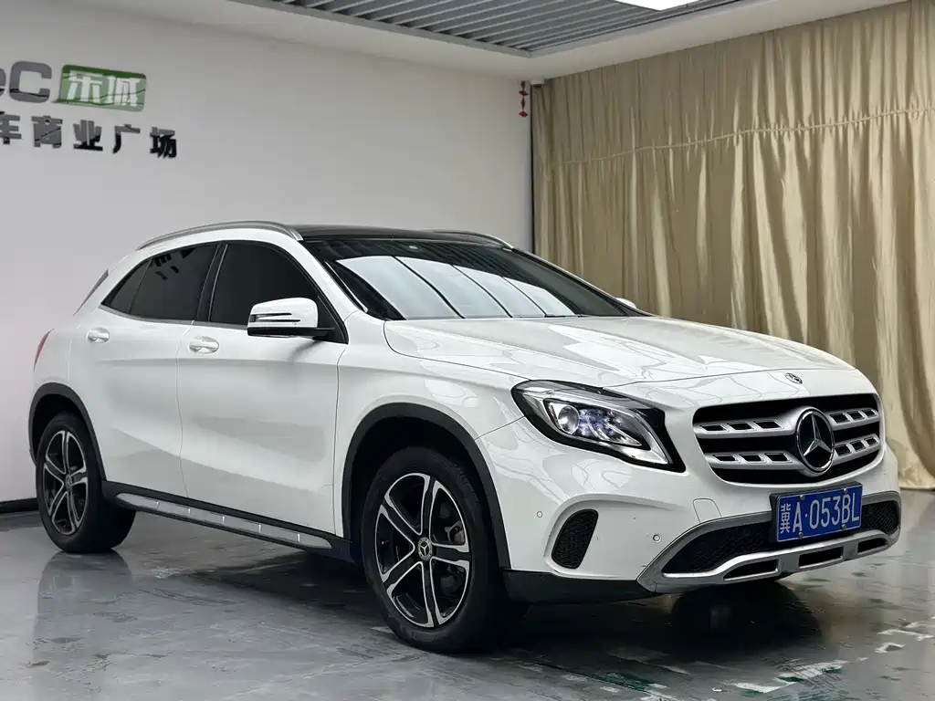 Mercedes-Benz GLA — миниатюра 3