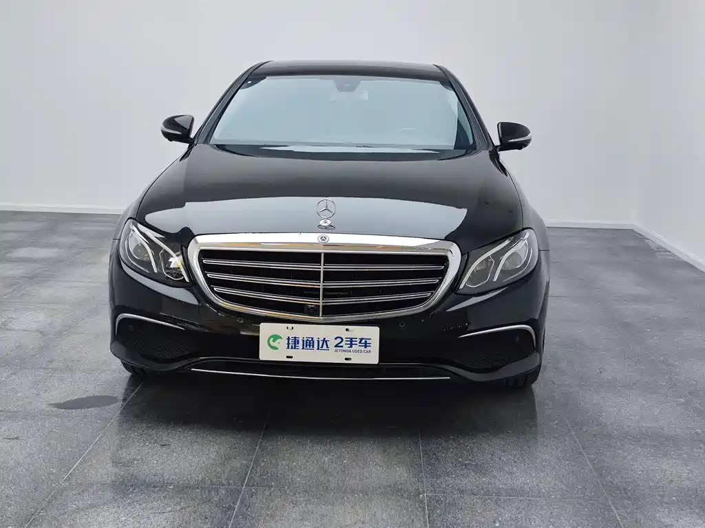 Mercedes-Benz E-Class — миниатюра 4