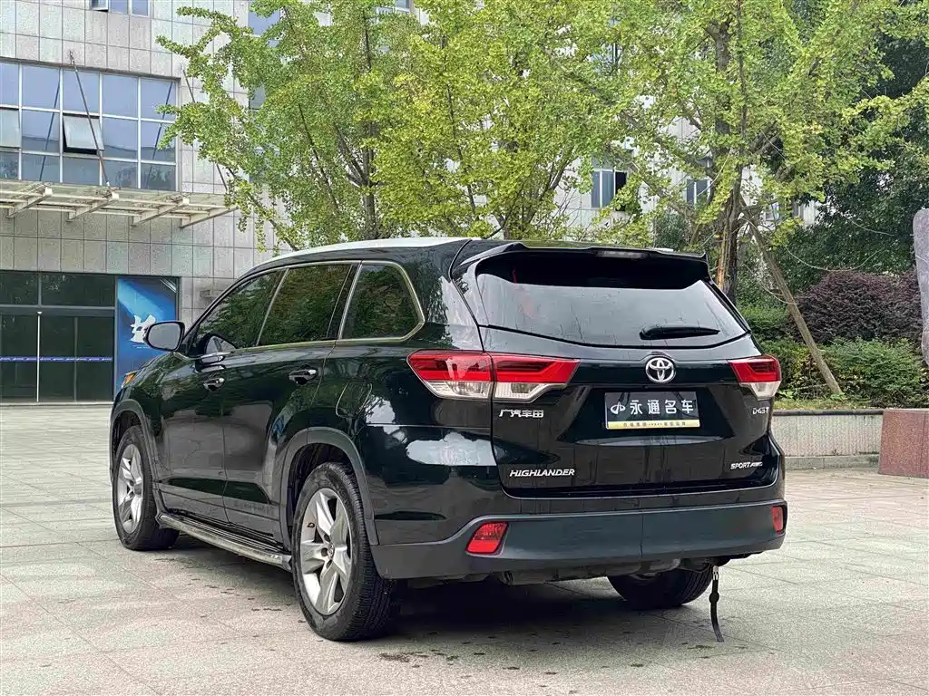 Toyota Highlander — миниатюра 11
