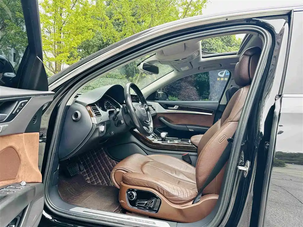 Audi A8 — миниатюра 20