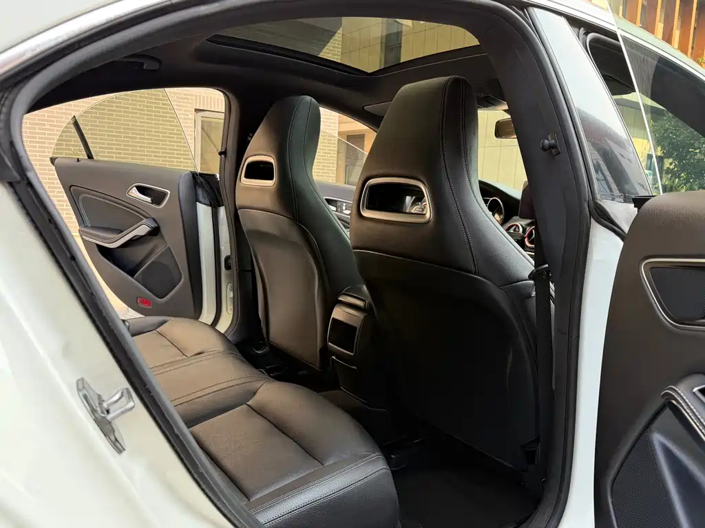 Mercedes-Benz CLA (Import) — миниатюра 12