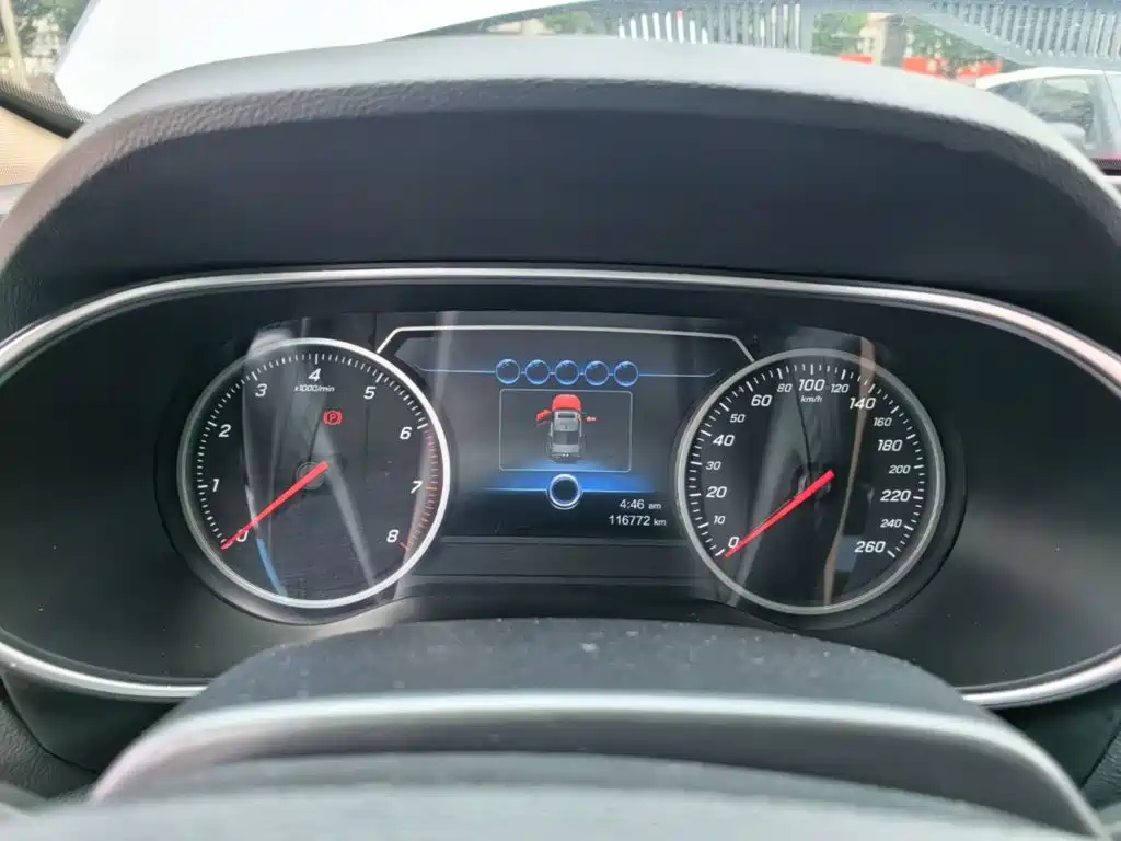 Hongqi Hongqi H5 — миниатюра 12