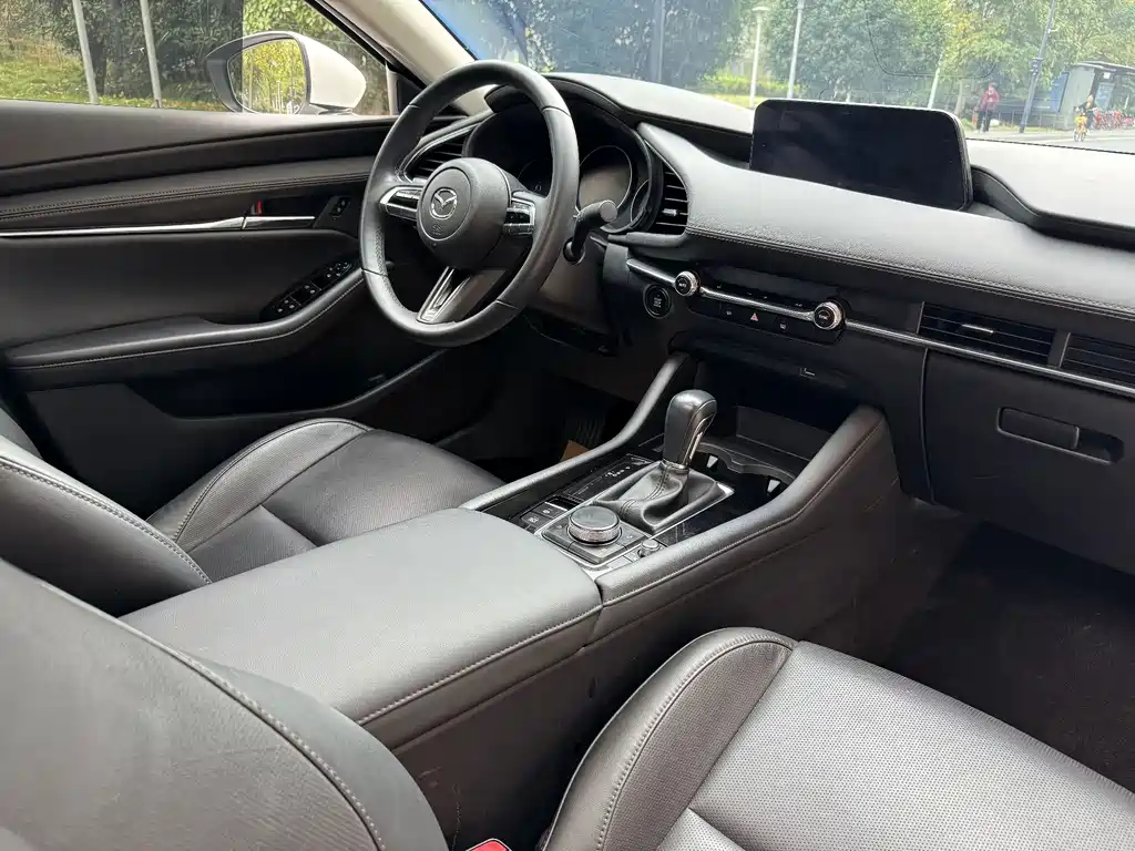 Mazda 3 Axela — миниатюра 9