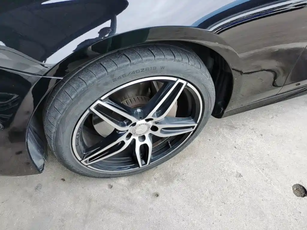 Mercedes-Benz E-Class — миниатюра 23