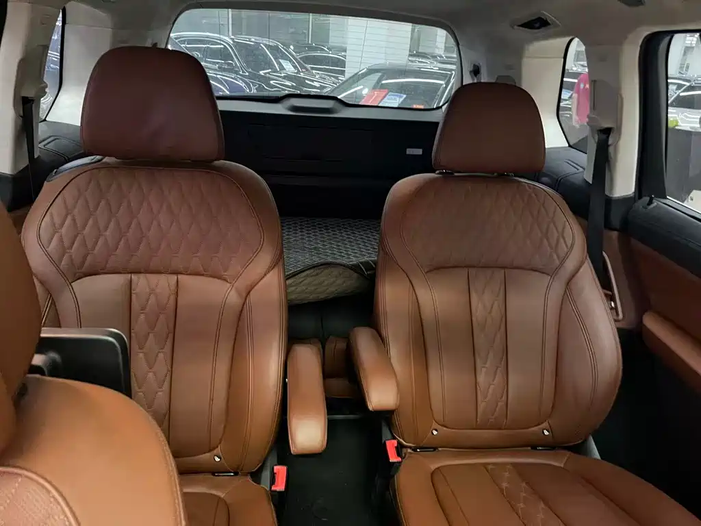 BMW X7 — миниатюра 13