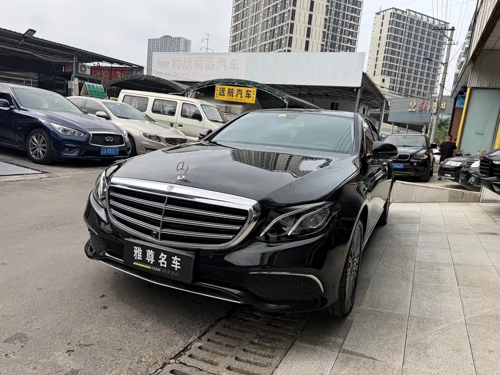 Mercedes-Benz E-Class — миниатюра 12