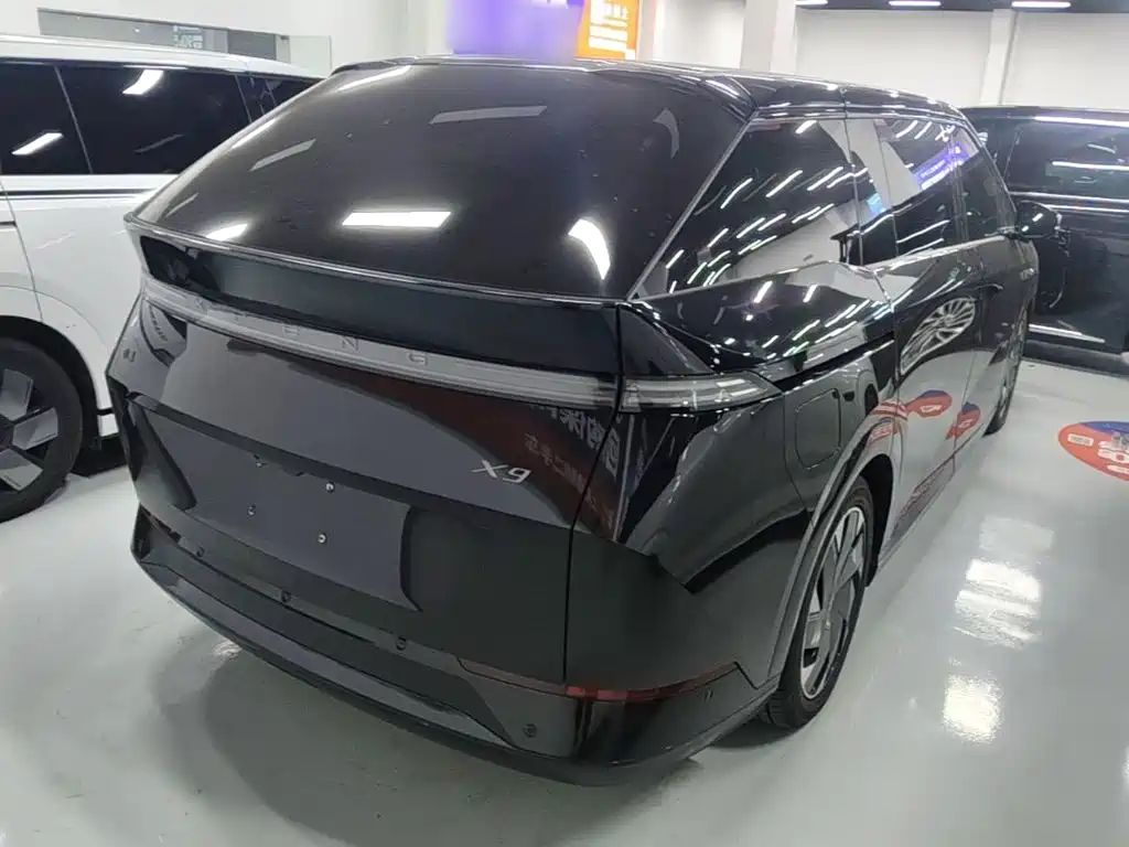 XPeng X9 — миниатюра 7