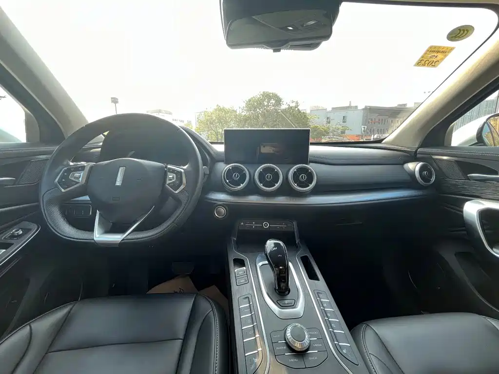 Wey Wey VV5 — миниатюра 10