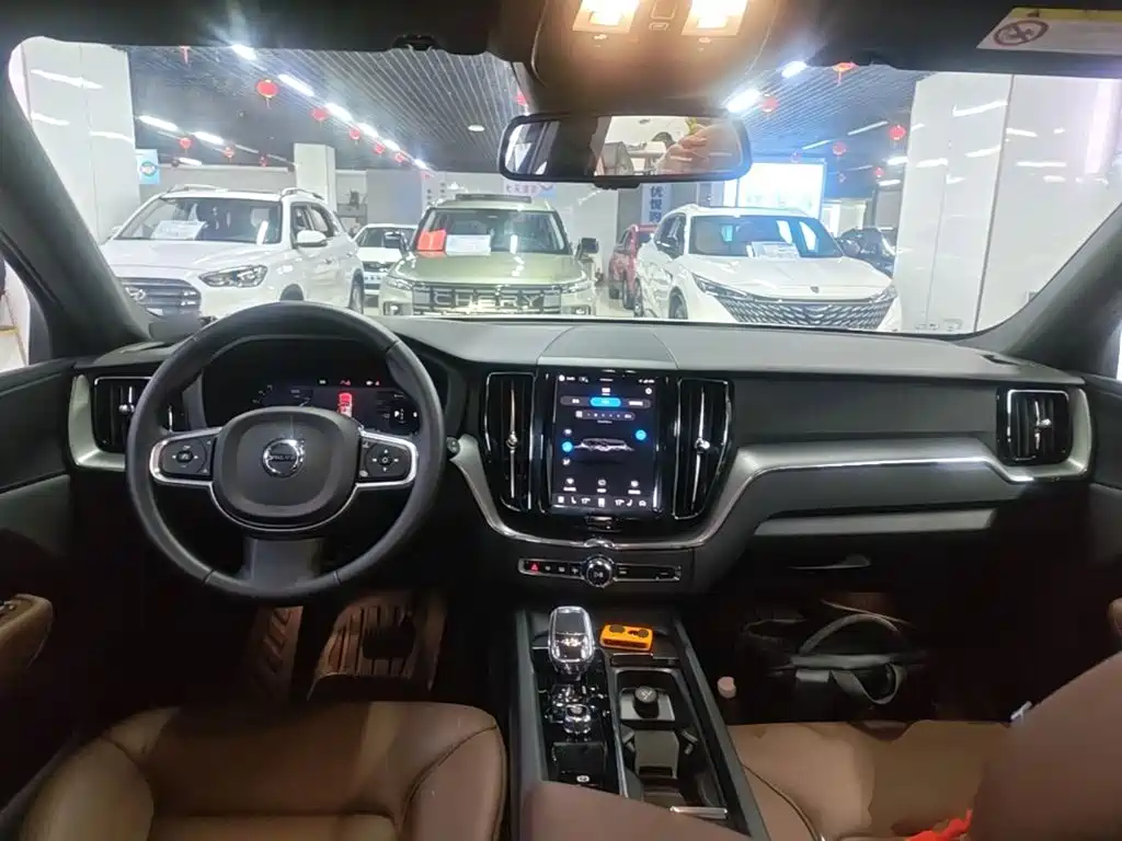 Volvo XC60 — миниатюра 10