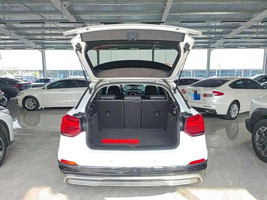 Audi Q2L e-tron — миниатюра 19