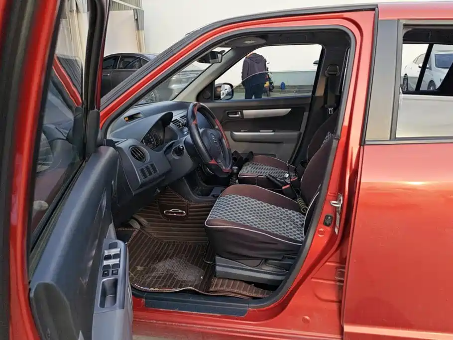 Suzuki Swift — миниатюра 9
