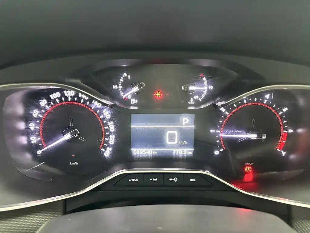 Citroen C6 — миниатюра 5