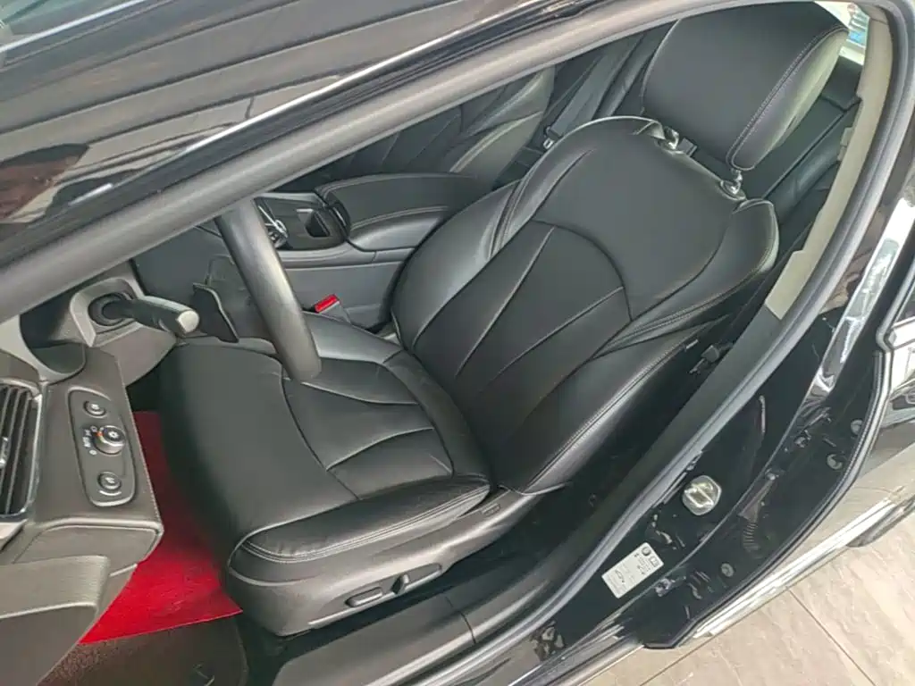 Buick LaCrosse — миниатюра 15