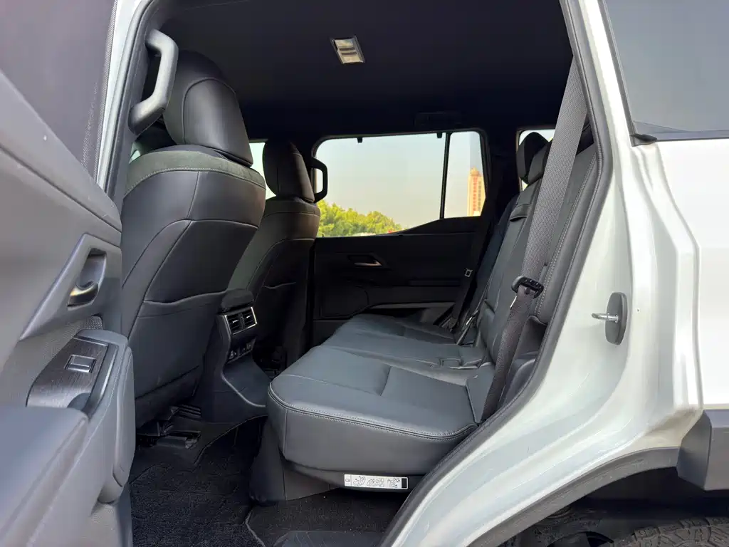 Lexus GX — миниатюра 5