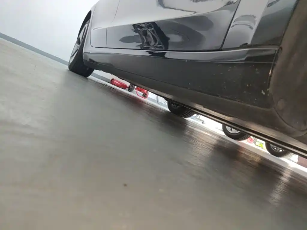 Tesla Model 3 — миниатюра 19