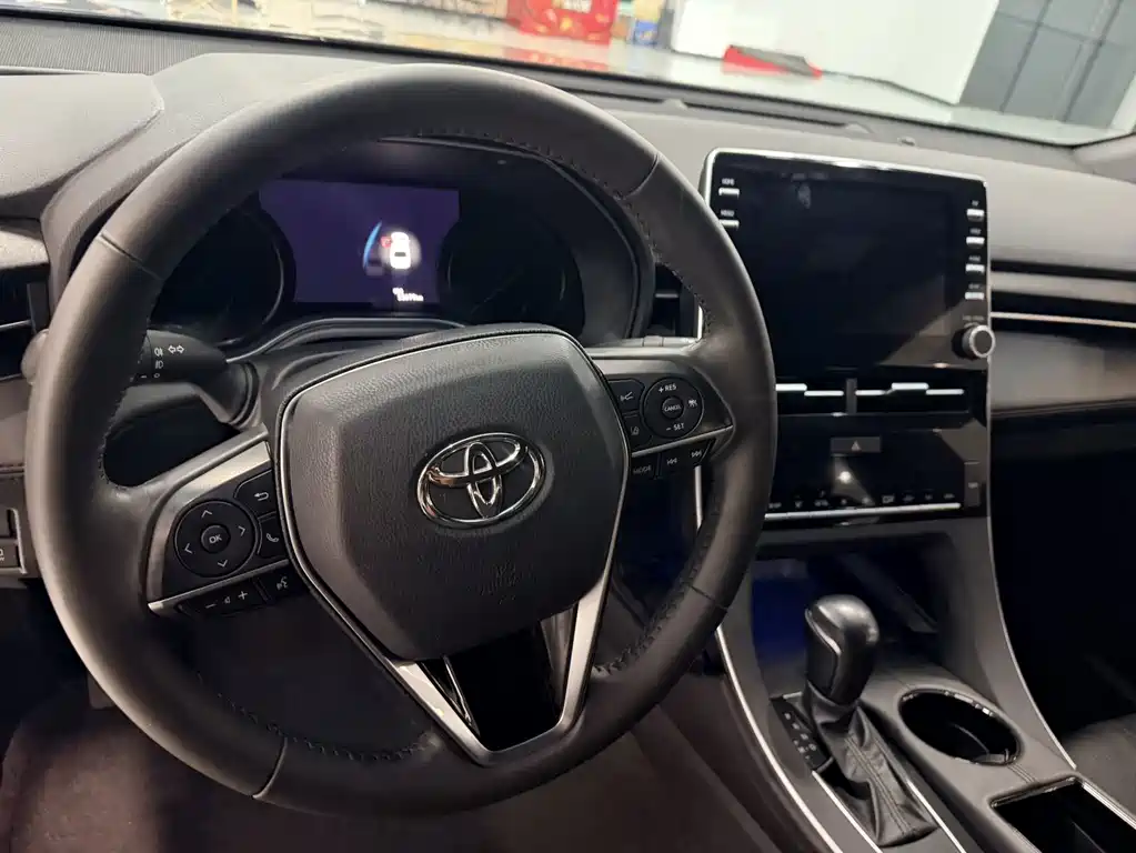Toyota Avalon — миниатюра 7